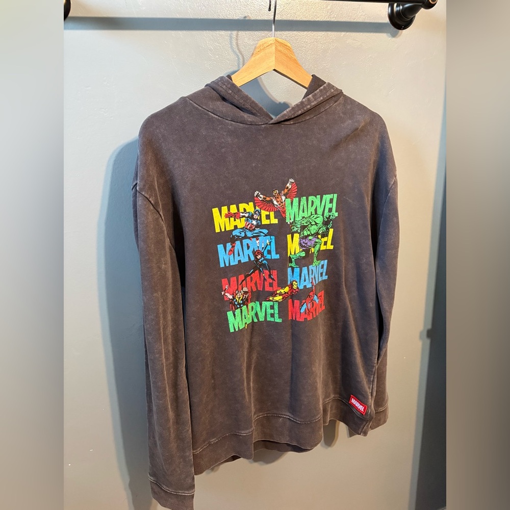 Teen boy marvel long sleeve sweater